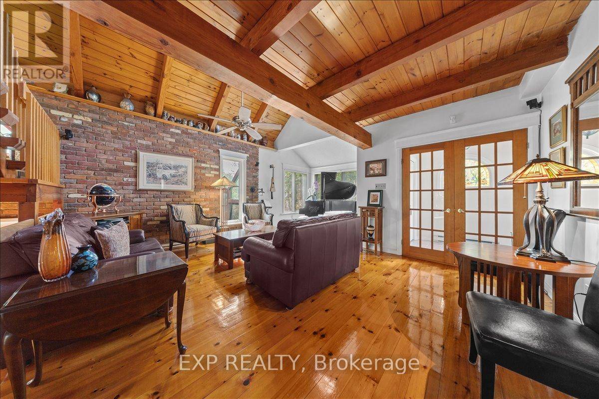 Ottawa, ON K0A1L0,182 SPRUCE RIDGE ROAD