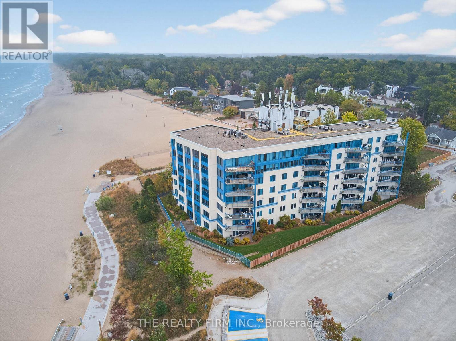 Lambton Shores (grand Bend), ON N0M1T0,9 Pine ST #604