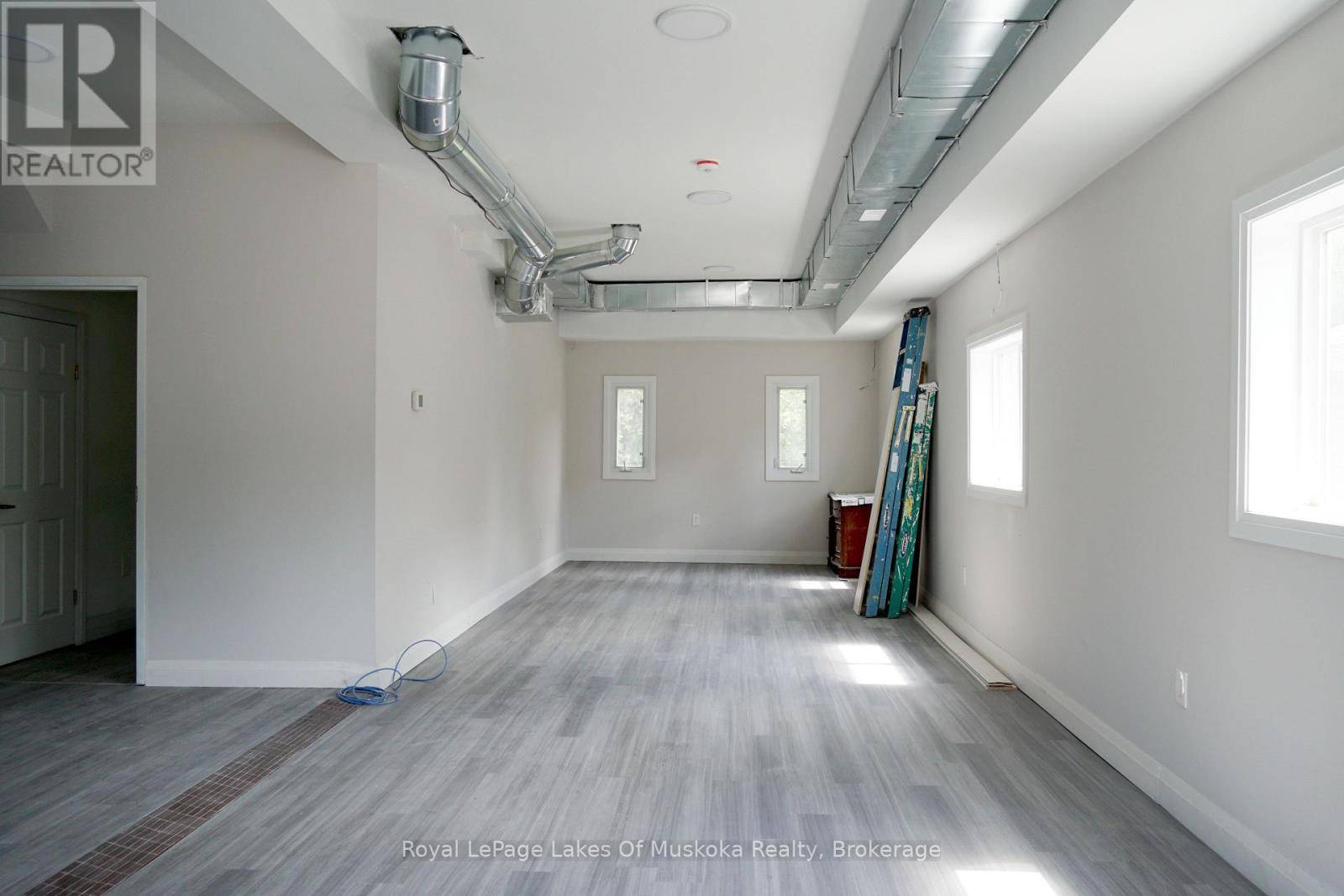 Huntsville (chaffey), ON P1H1G3,39 King William ST #1