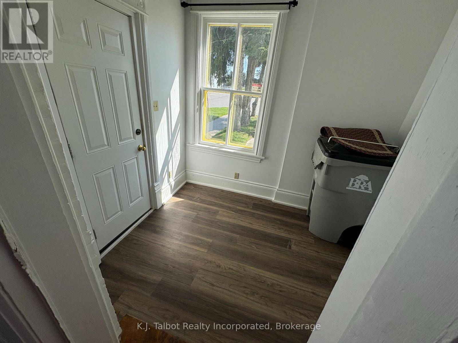 Central Huron (clinton), ON N0M1L0,79 ALBERT STREET