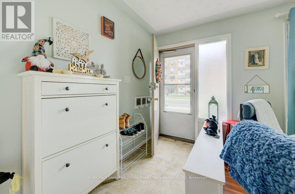 Kitchener, ON N2A1Y3,151 FRANKLIN STREET N