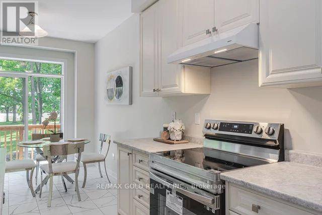 Haldimand, ON N3W0H1,27 SUNDIN DRIVE E