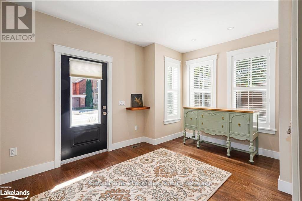 Blue Mountains, ON N0H2P0,56 BRUCE STREET S