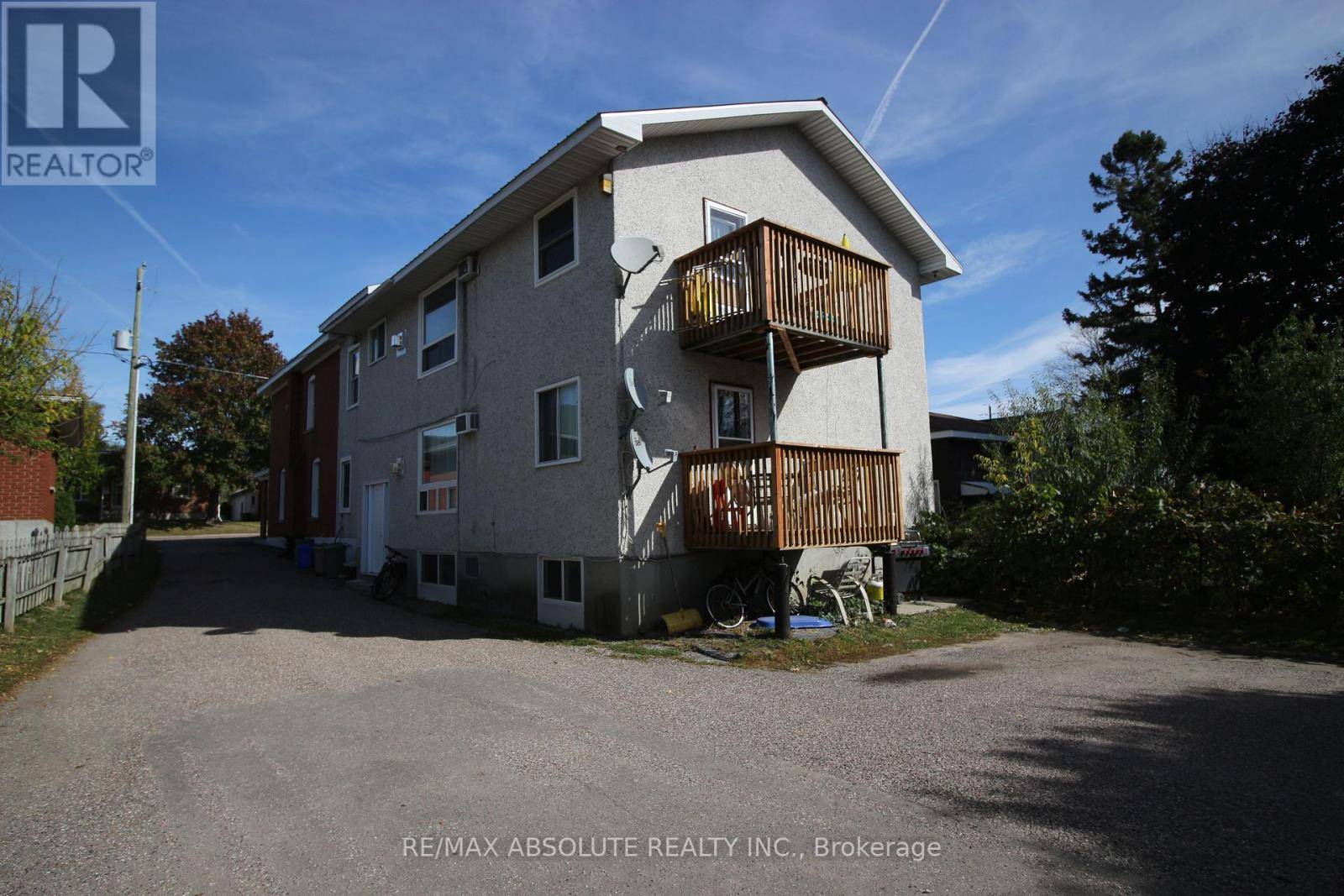 Arnprior, ON K7S1P7,278 ELGIN STREET W