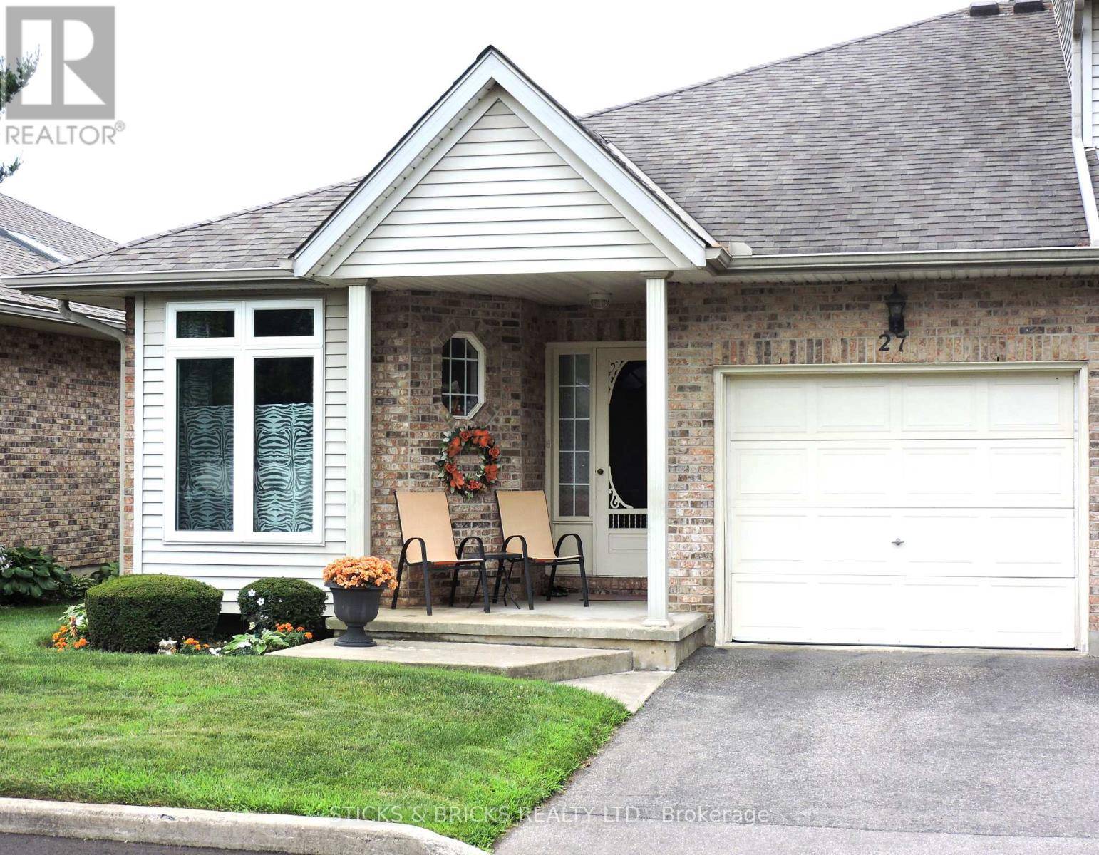 Niagara Falls (cherrywood), ON L2E6E4,5070 Drummond RD #27
