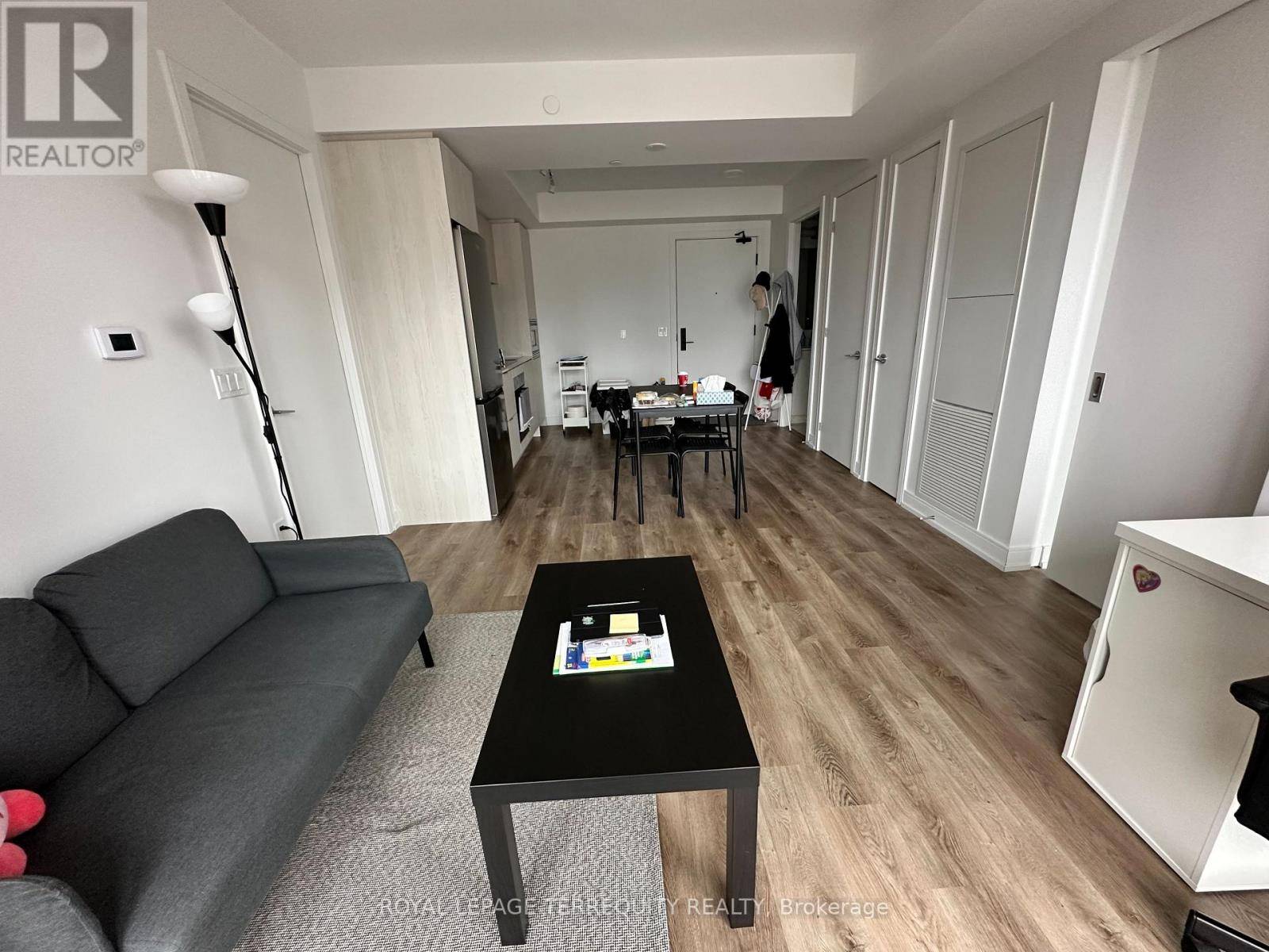 Hamilton (beasley), ON L8R3J2,1 Jarvis ST #812