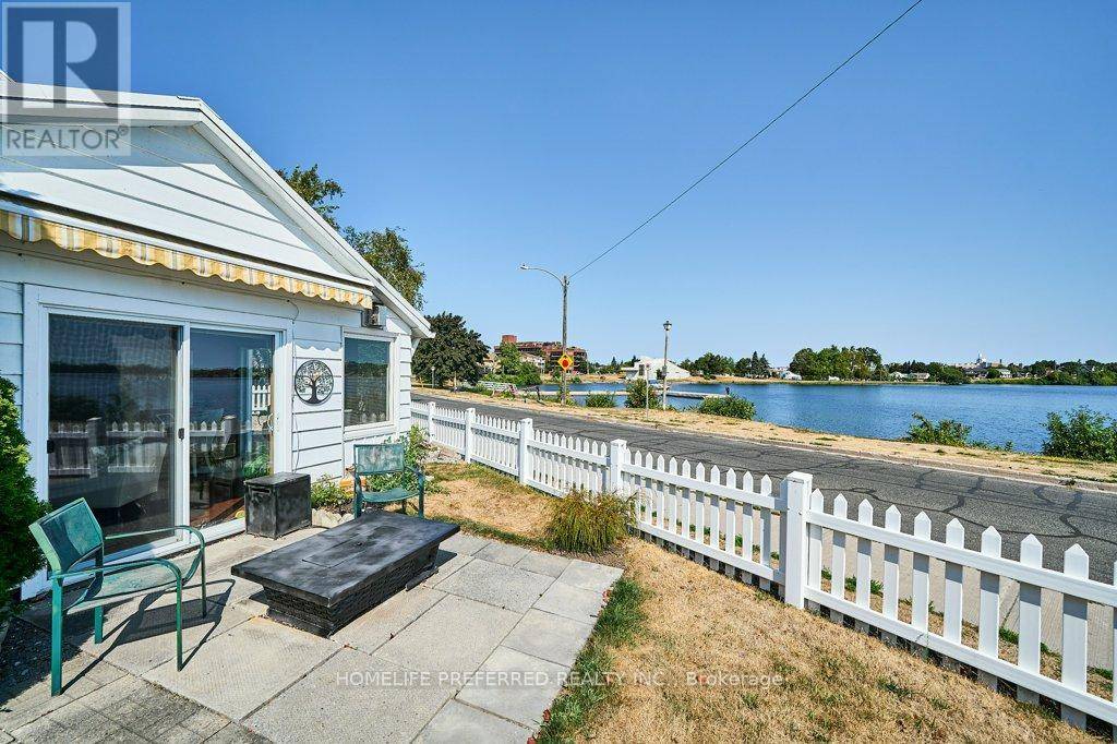 Peterborough (town Ward 3), ON K9J2G4,157 CRESCENT STREET