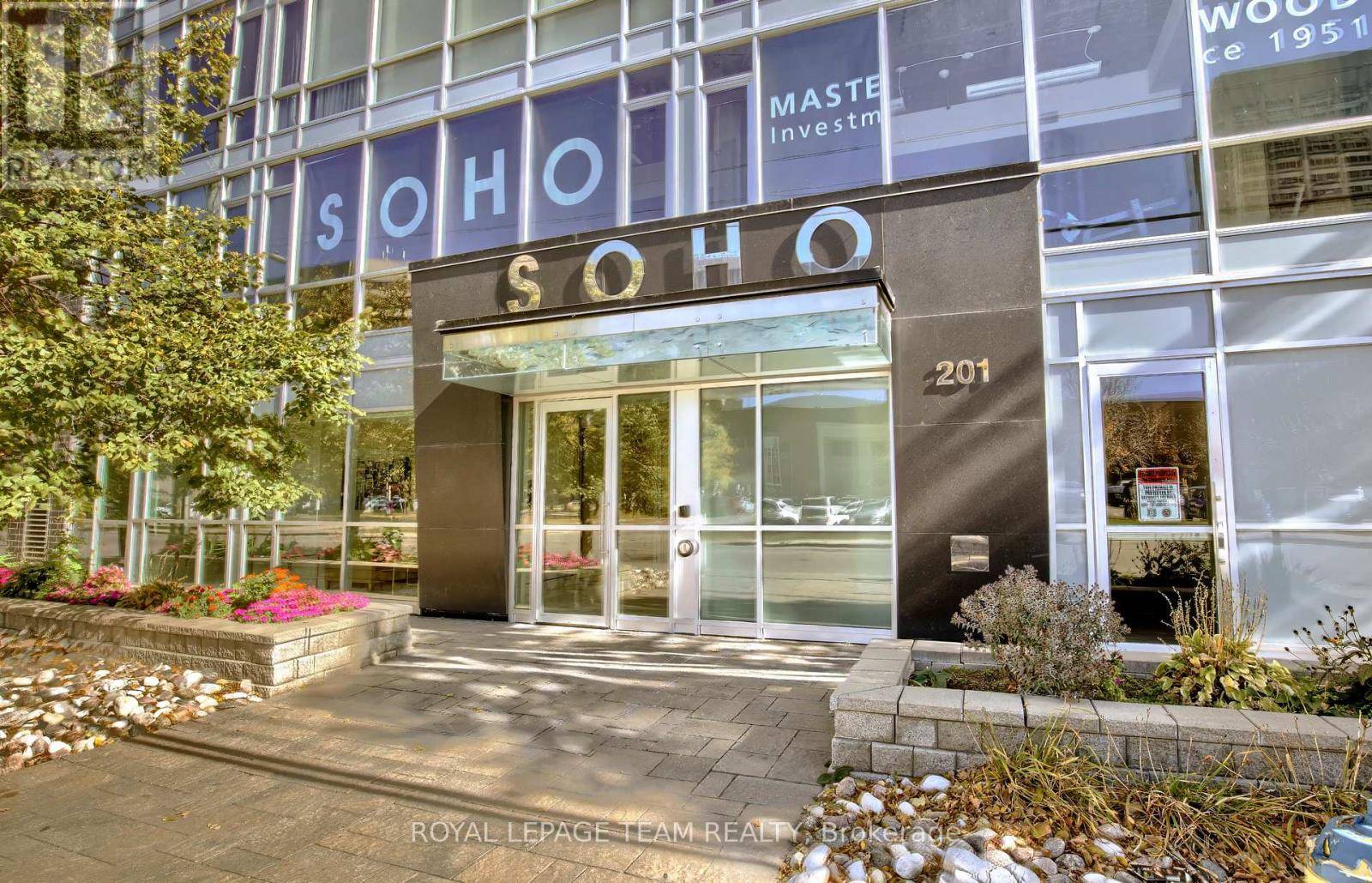 Ottawa, ON K1Y1E8,201 Parkdale AVE #304