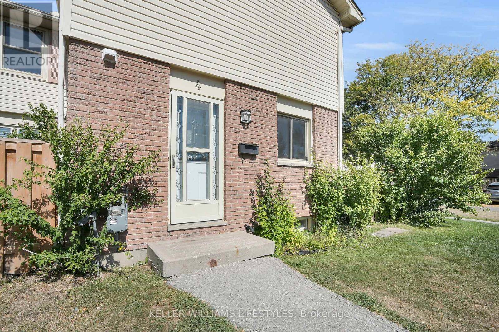 London East (east H), ON N5W5P5,230 Clarke RD #4