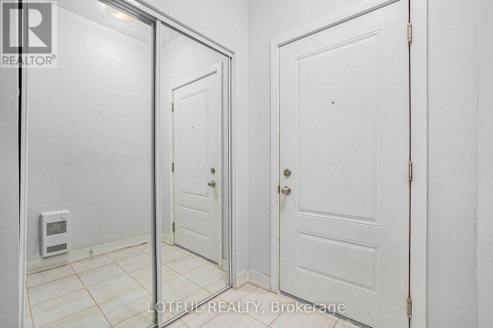 Ottawa, ON K2J7J3,288 Anyolite Private #103