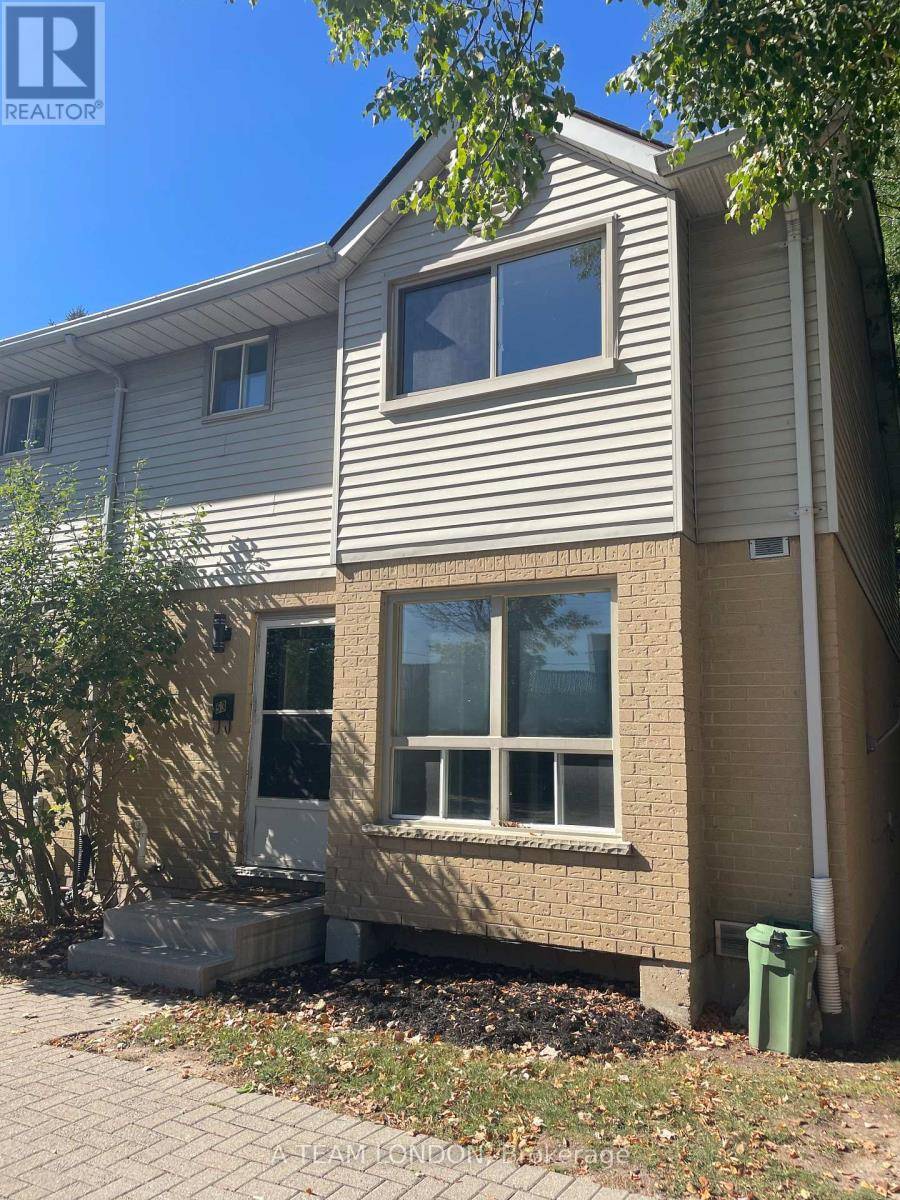 London South (south R), ON N6C5T6,35 Waterman AVE #53