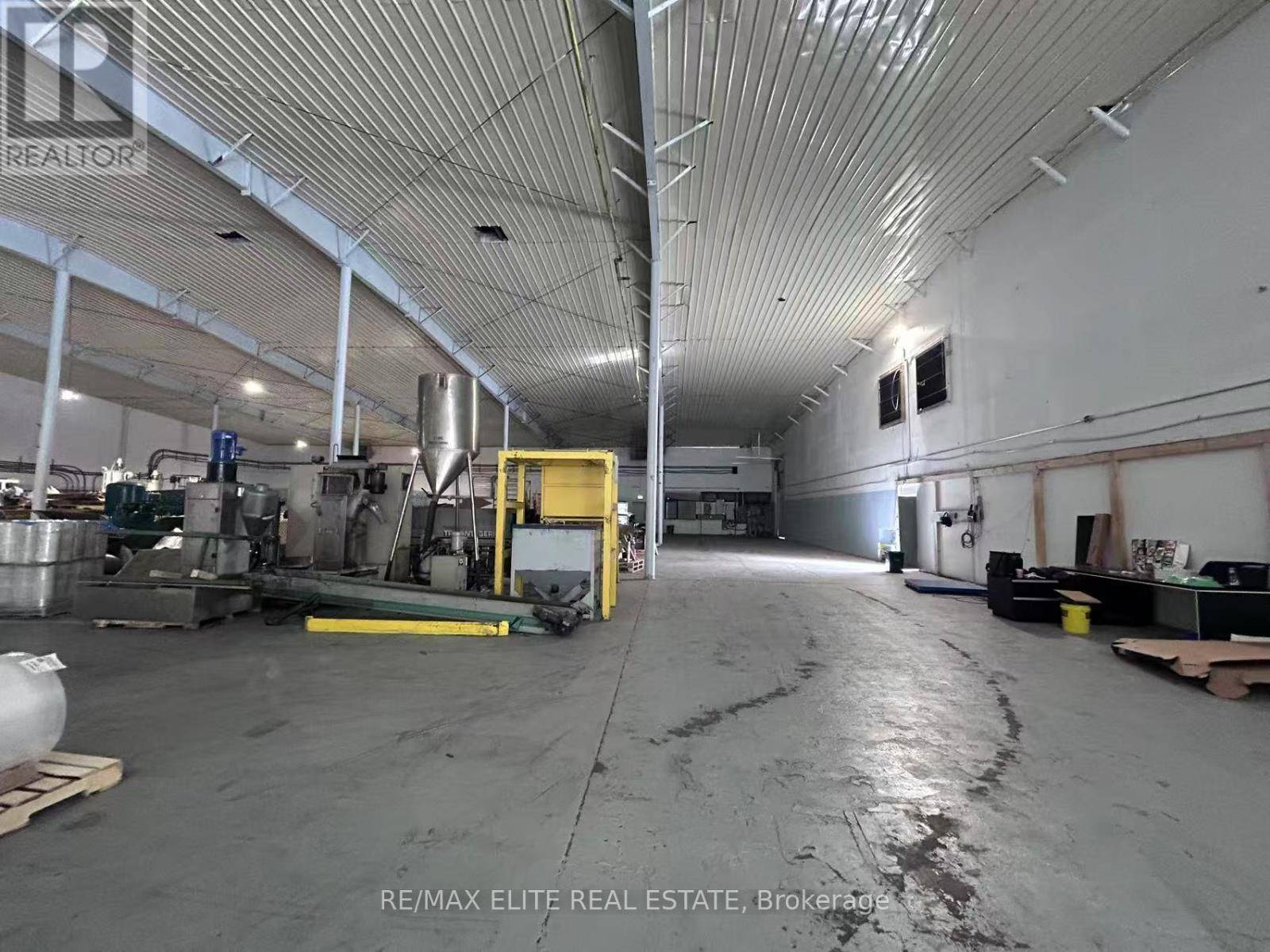 Norfolk (simcoe), ON N3Y2P8,147 FIRST AVENUE W