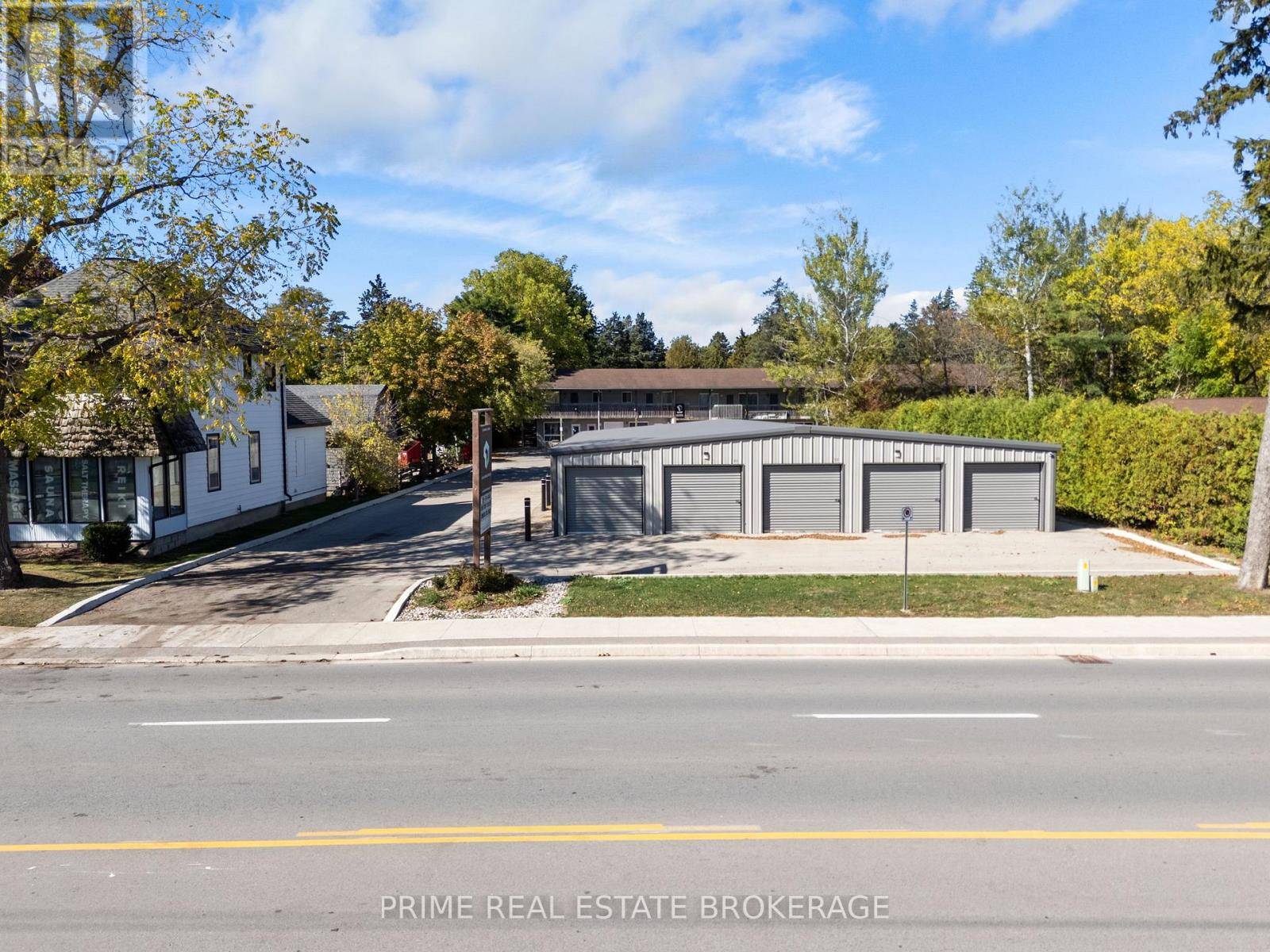 Lambton Shores (grand Bend), ON N0M1T0,47 ONTARIO STREET N