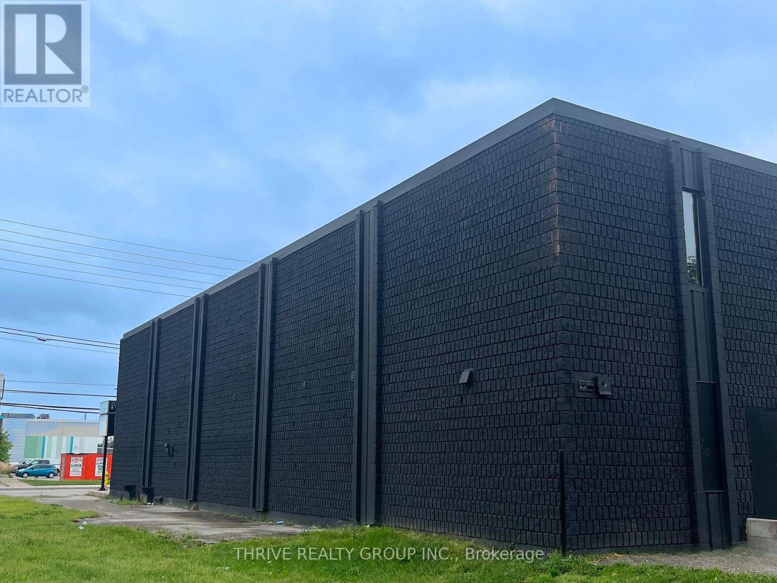 London East (east L), ON N5W2S8,724 YORK STREET