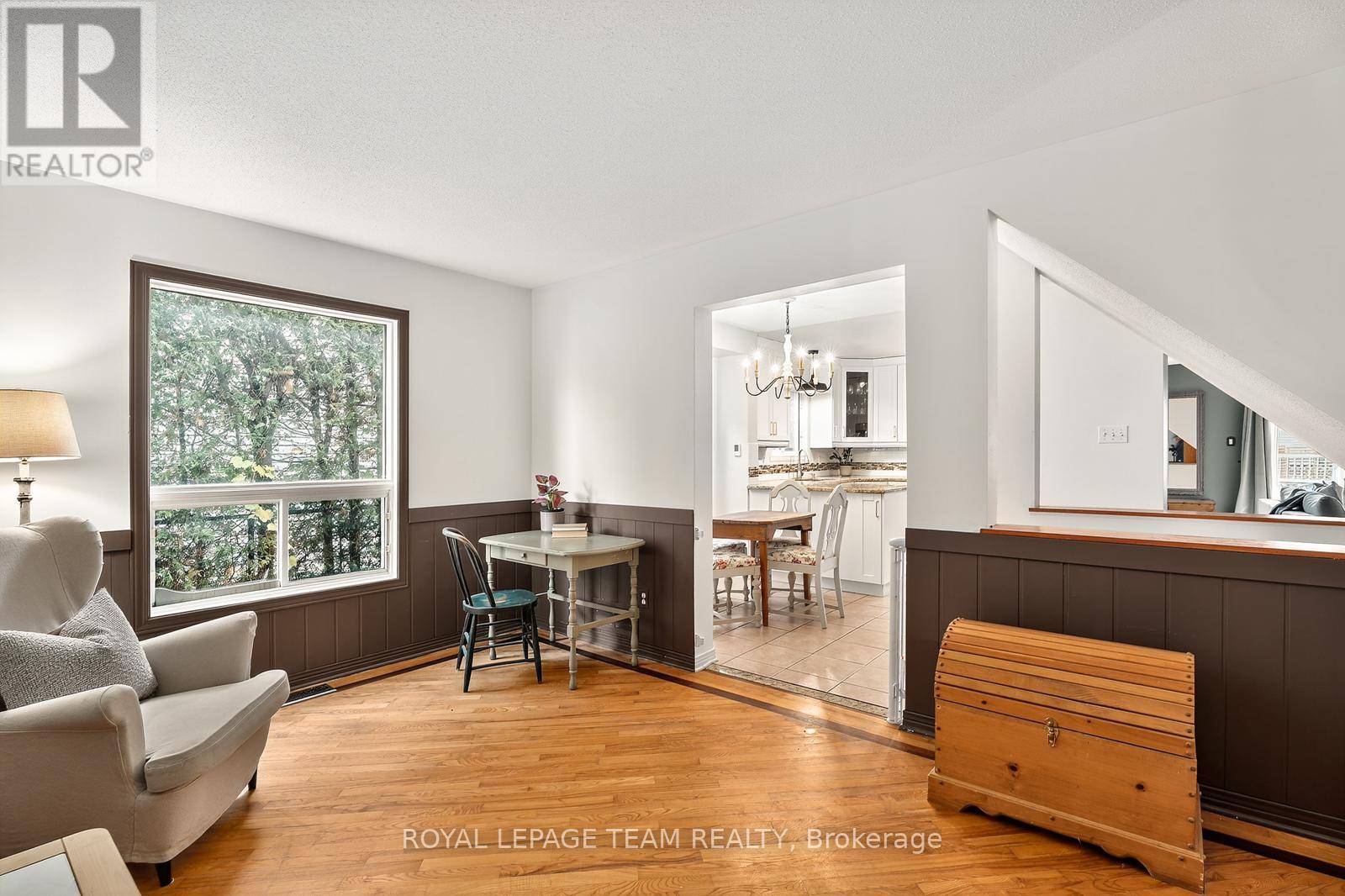 Ottawa, ON K2J4C1,77 ARMAGH WAY