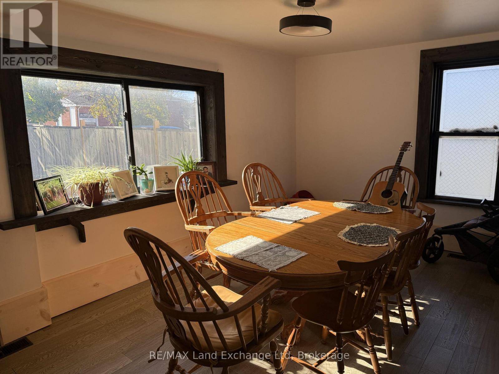 North Huron (wingham), ON N0G2W0,26 PATRICK STREET W