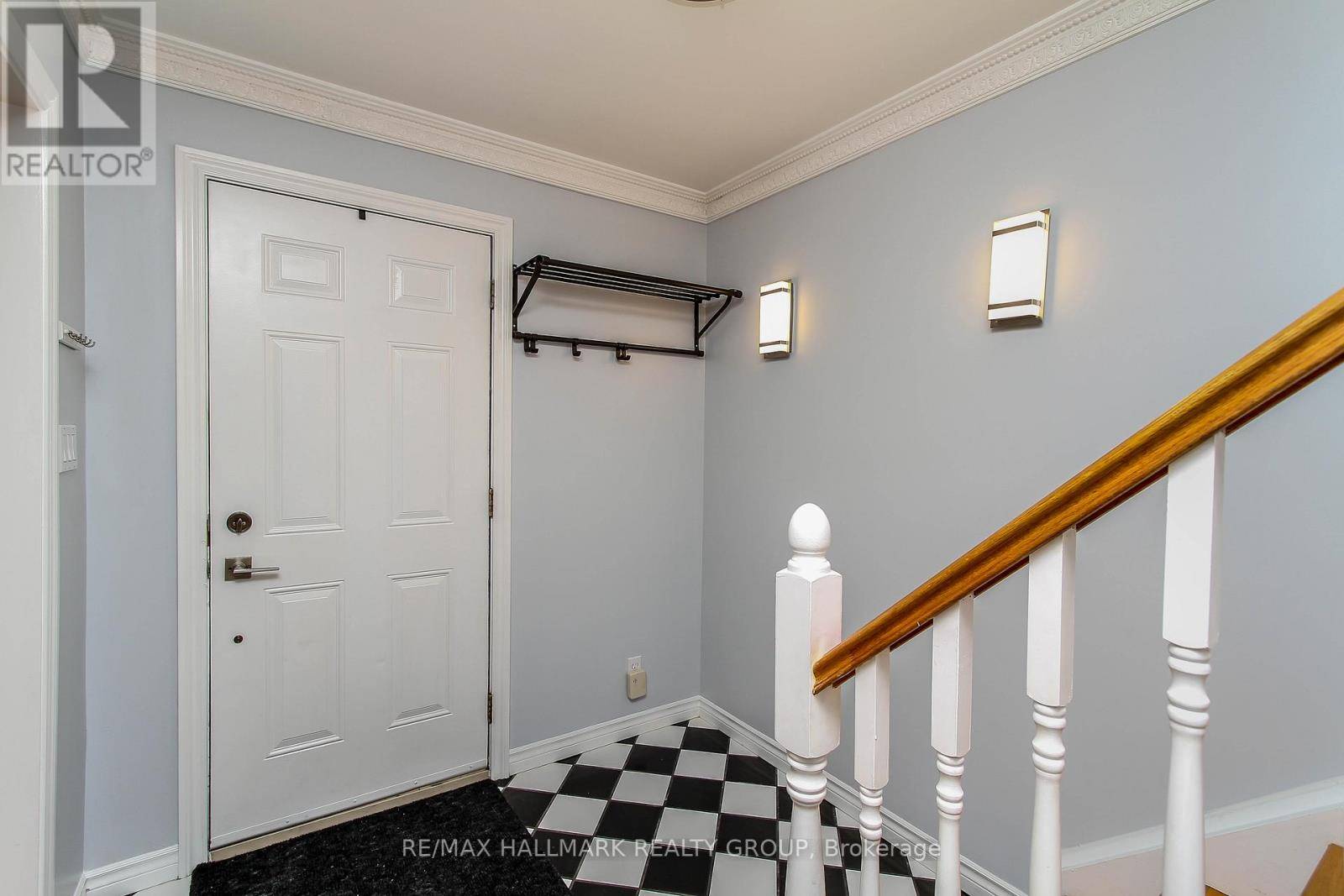 Ottawa, ON K1L7Y8,179 GENEST STREET