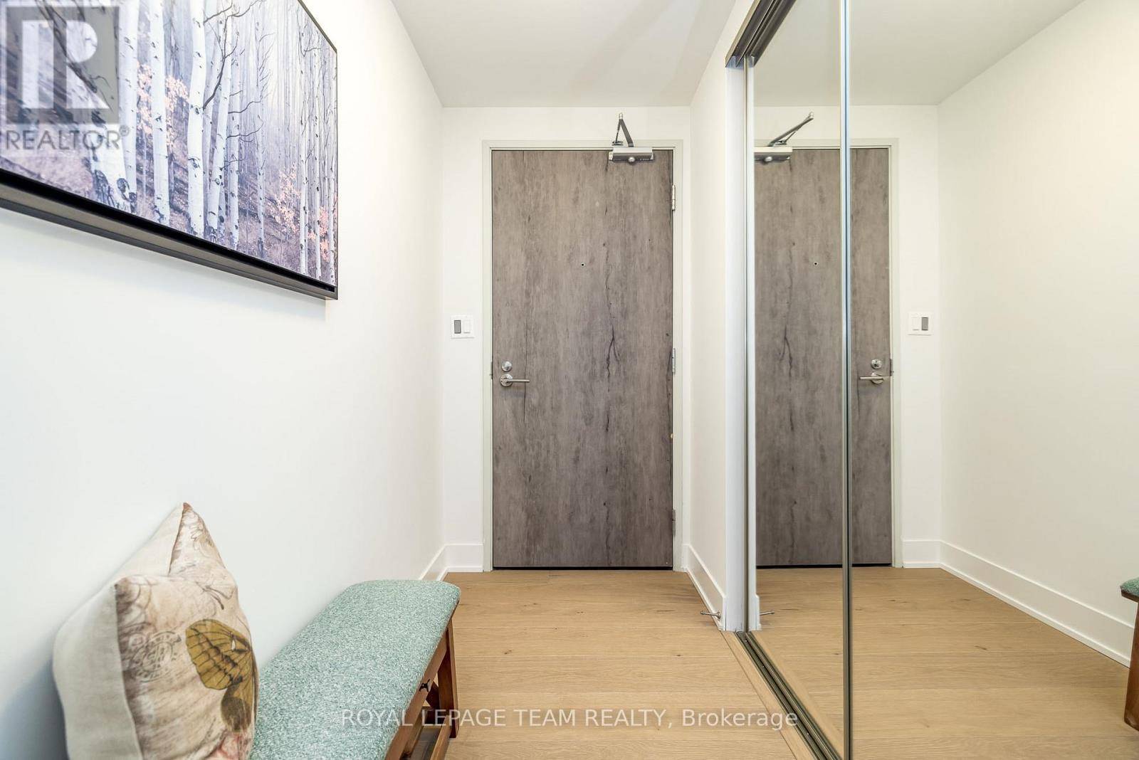 Ottawa, ON K2A3W9,485 Richmond RD #709