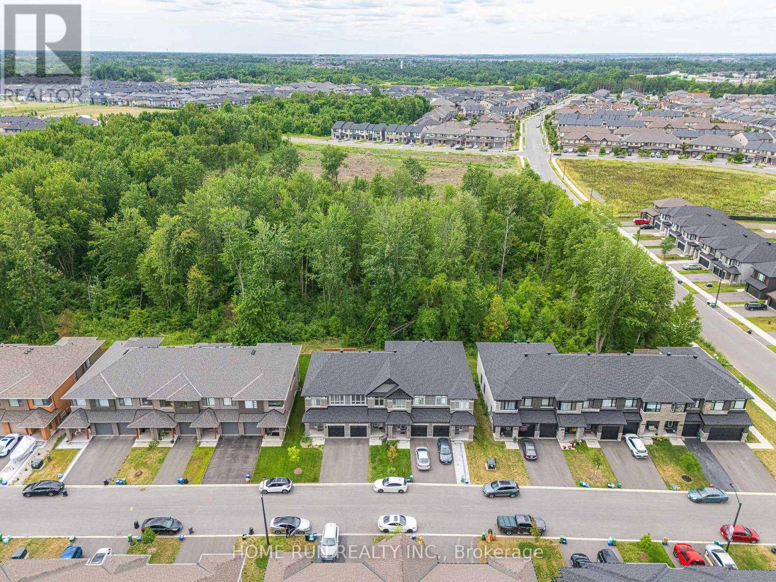 Ottawa, ON K4M1B2,1016 EIDER STREET