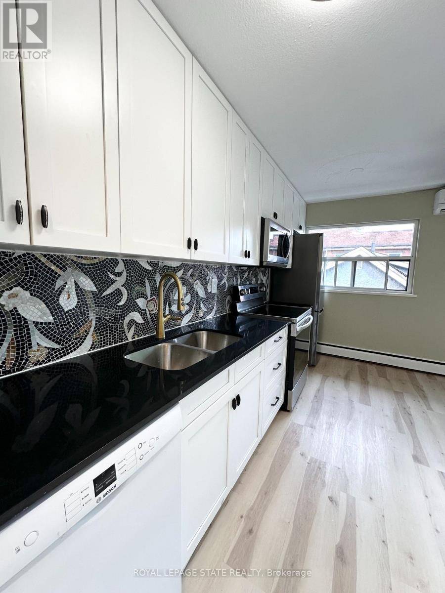 Hamilton (gibson), ON L8M3E6,50 Hilda AVE #303