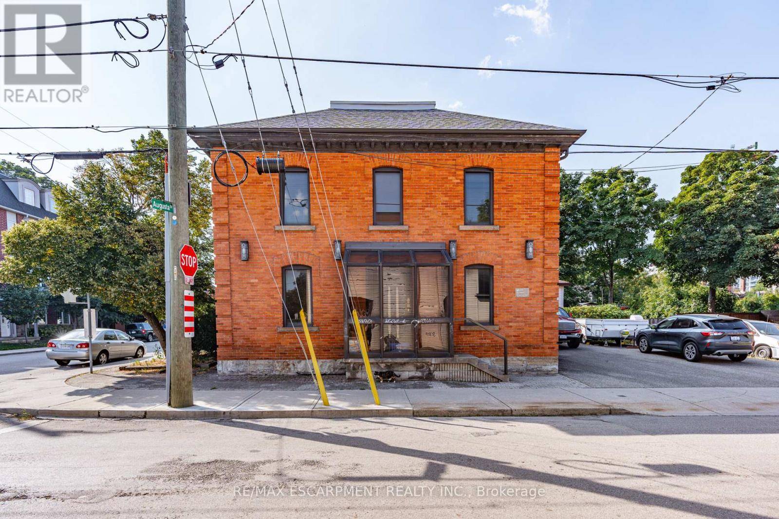 Hamilton (corktown), ON L8N2J4,120 CATHARINE STREET S