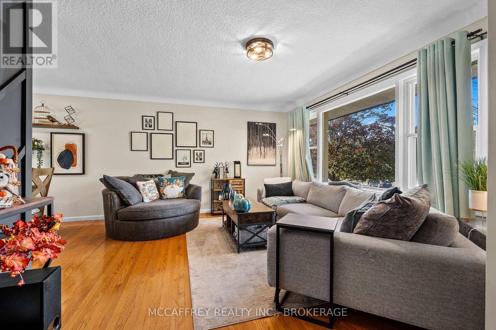 Loyalist (amherstview), ON K7N1K7,59 LOYALIST AVENUE