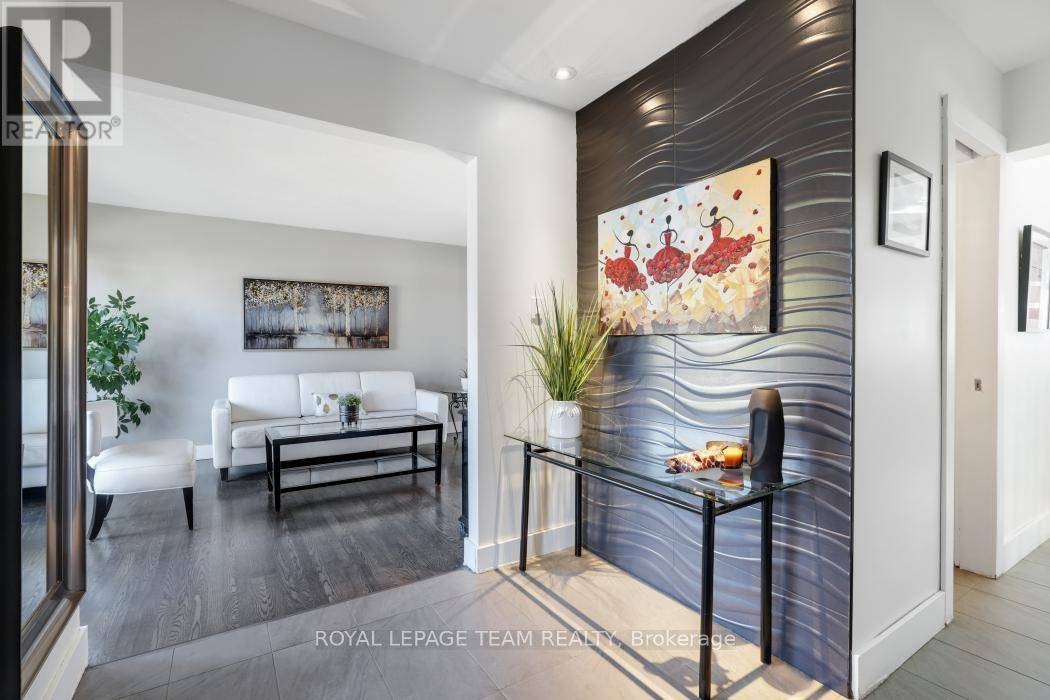 Ottawa, ON K2J2A9,28 HOLITMAN DRIVE