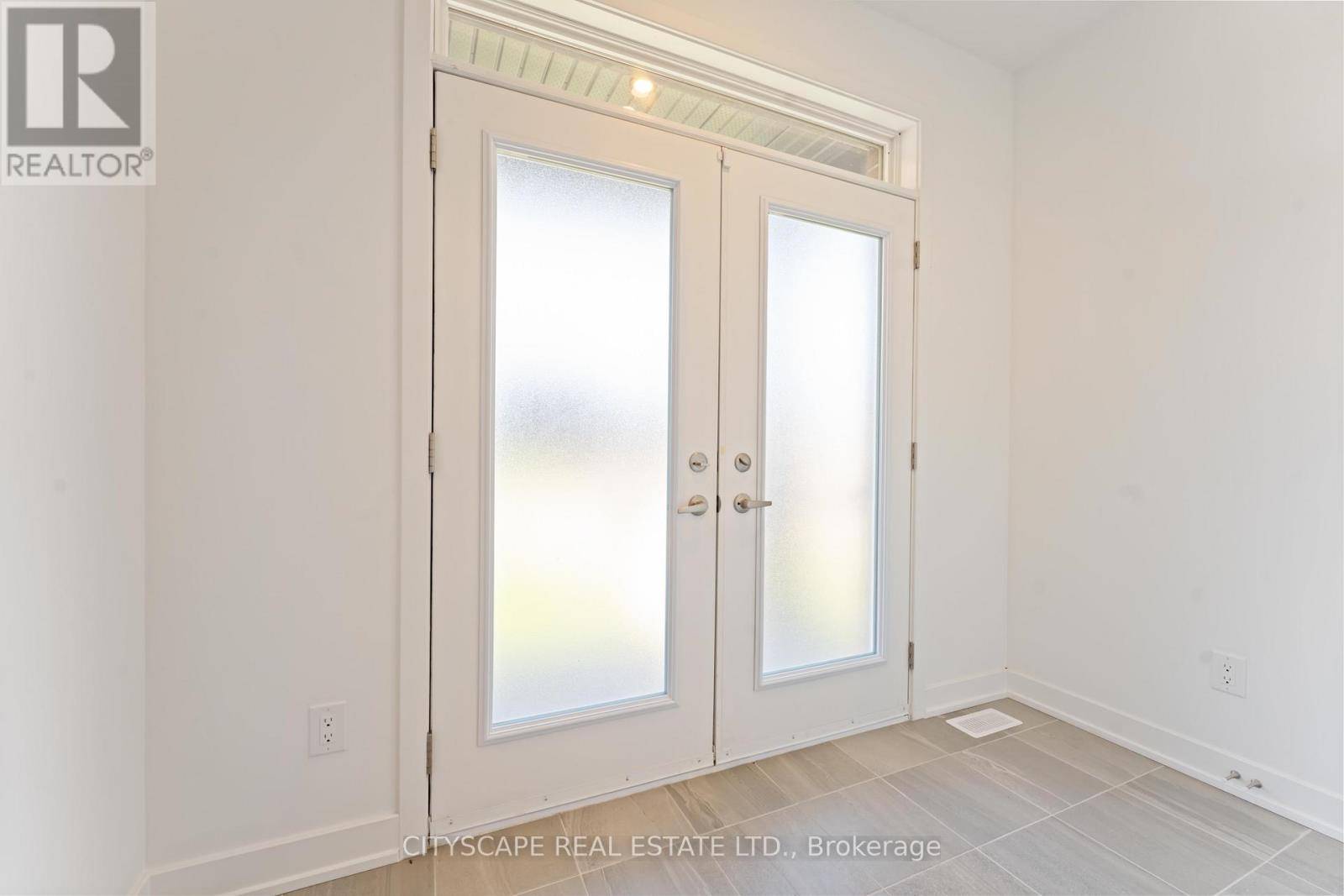 Ottawa, ON K4M0B3,617 KENABEEK TERRACE