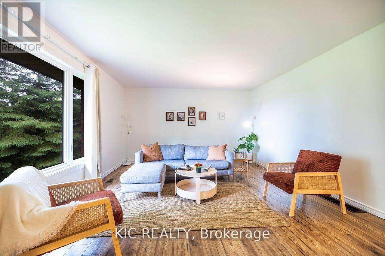 Trent Lakes, ON K0L1J0,6 SUMCOT DRIVE