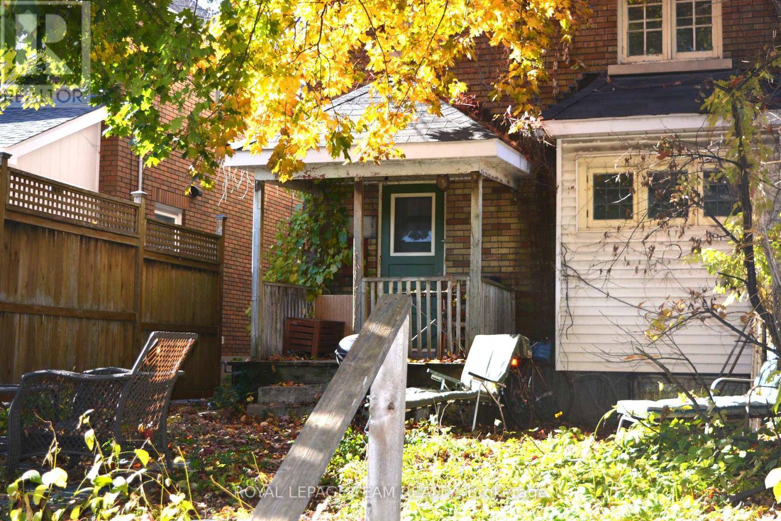 Ottawa, ON K1Y2J1,175 BREEZEHILL AVENUE N