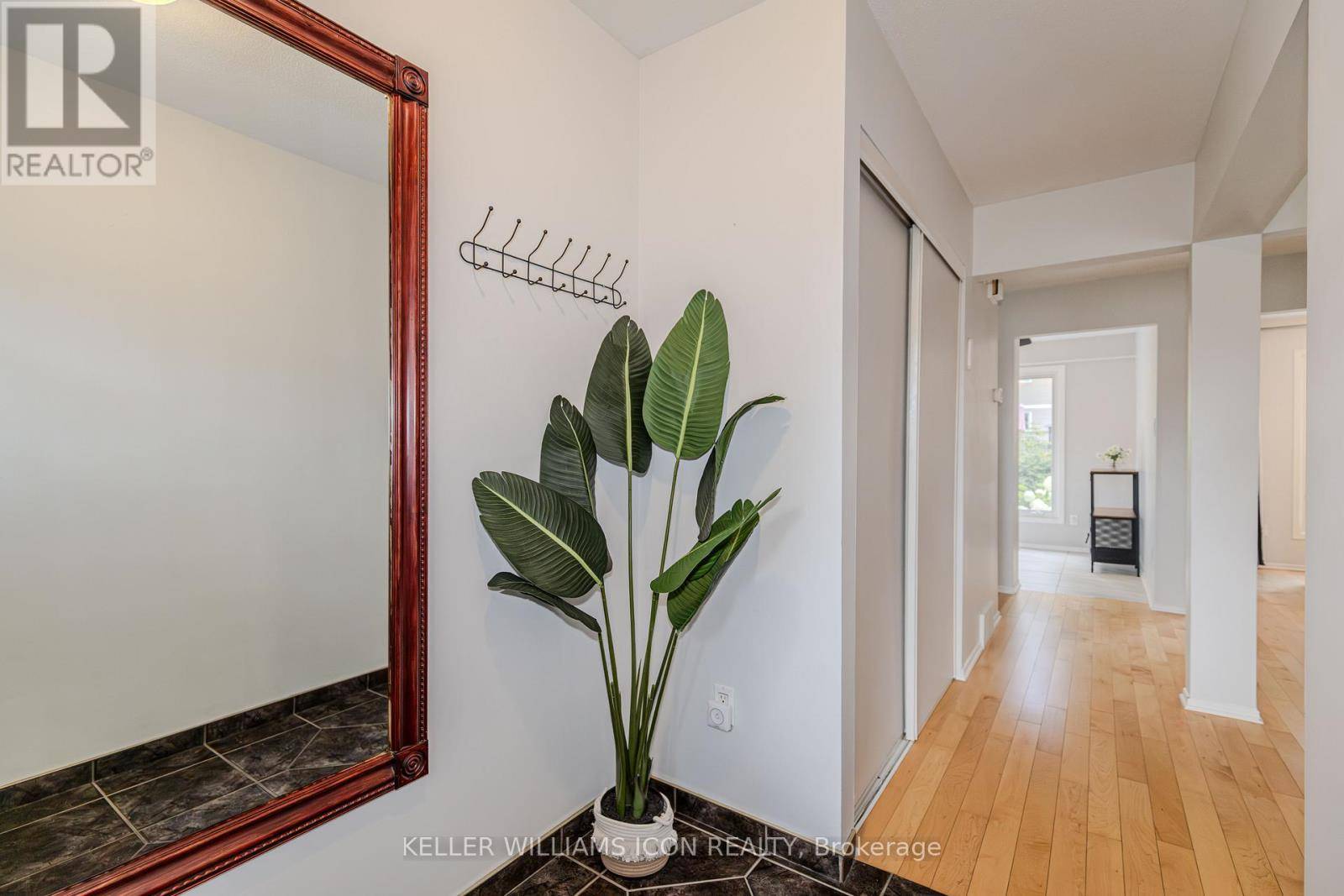 Ottawa, ON K2L2L1,30 TURRET COURT