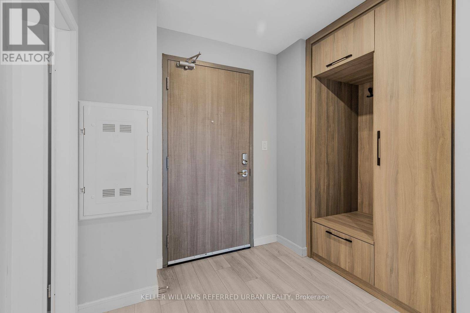 Hamilton (central), ON L8P0C4,20 George ST #2609