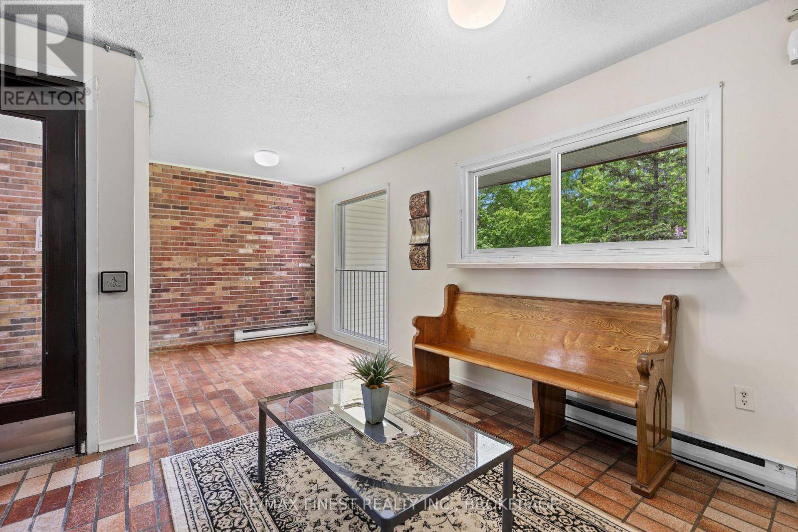 Kingston (north Of Taylor-kidd Blvd), ON K7P1A3,1010 Pembridge CRES #303