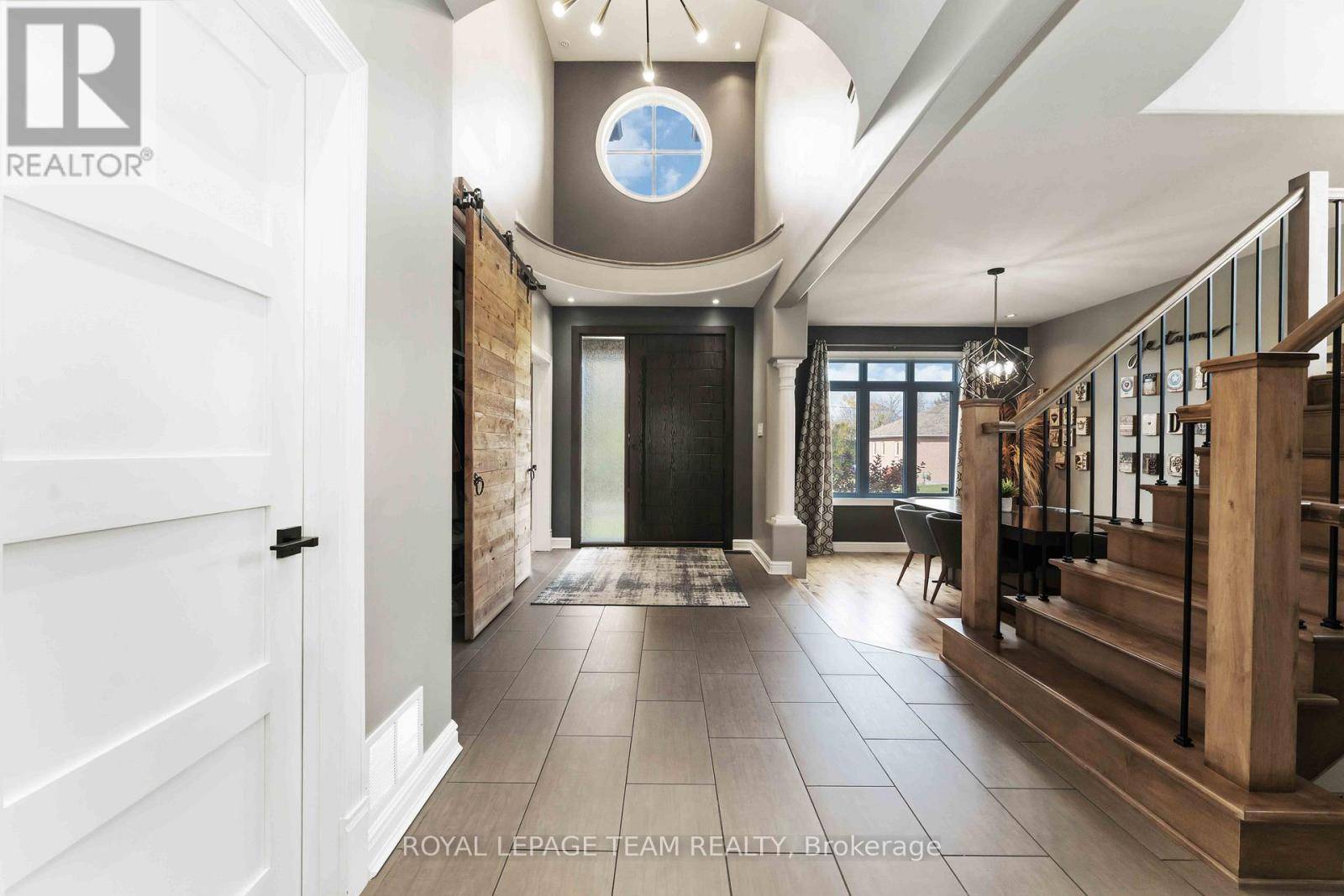 Ottawa, ON K1V1H1,1466 RHEA PLACE