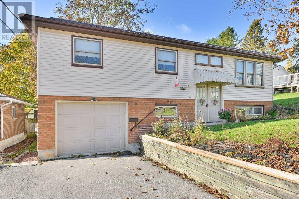 Stirling-rawdon (stirling Ward), ON K0K3E0,208 WILLIAM STREET