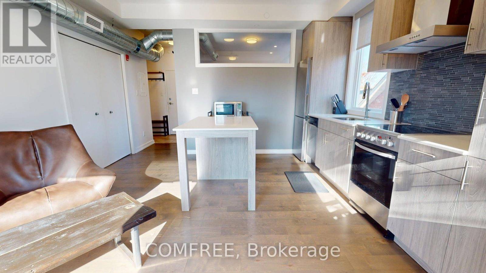 Ottawa, ON K1S5W6,150 Greenfield AVE #404