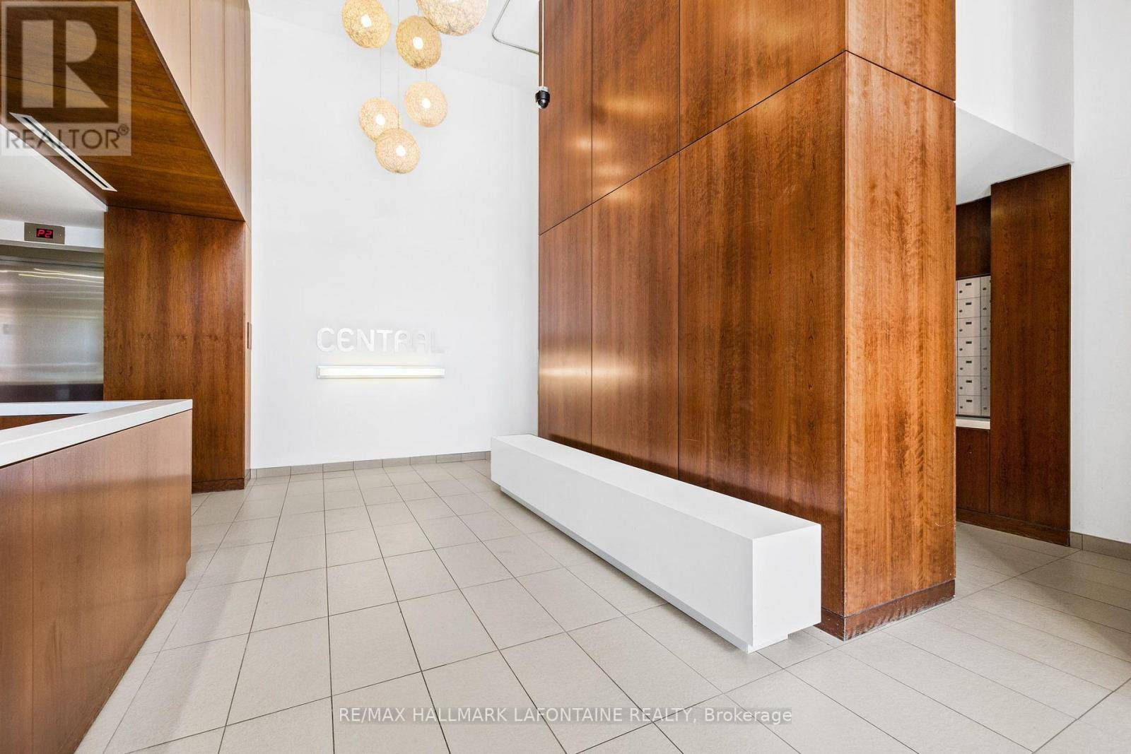 Ottawa, ON K2P0R4,354 Gladstone AVE #224