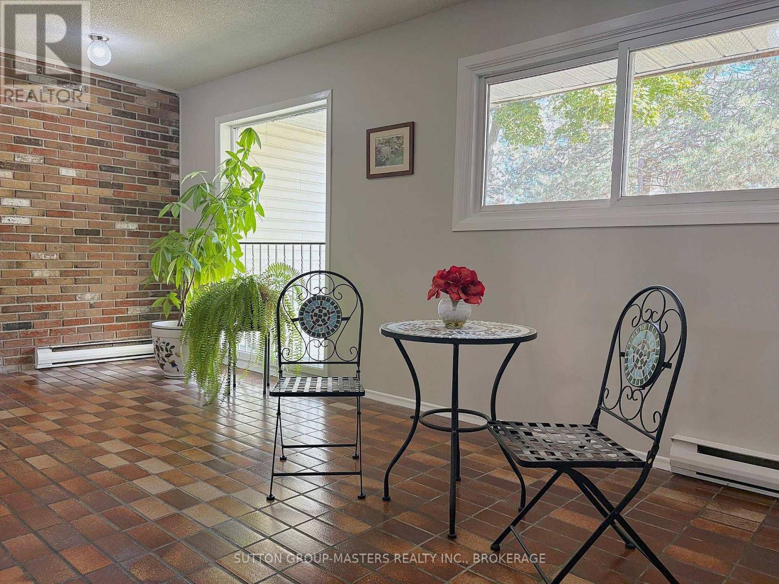 Kingston (north Of Taylor-kidd Blvd), ON K7P1A3,1000 Pembridge CRES #301