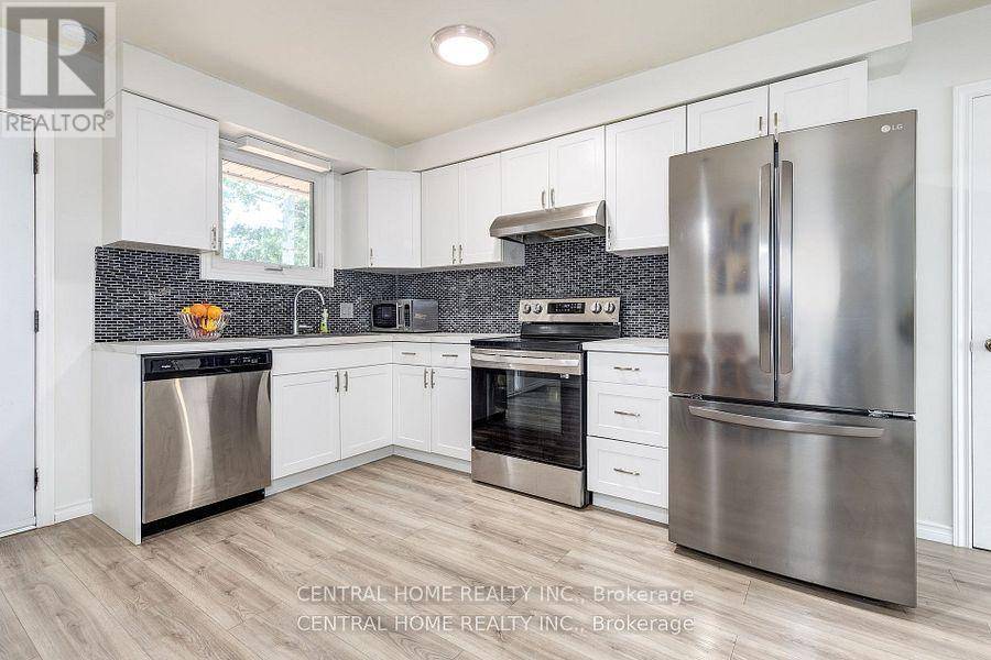 Waterloo, ON N2T1A7,92 PINEMEADOW CRESCENT