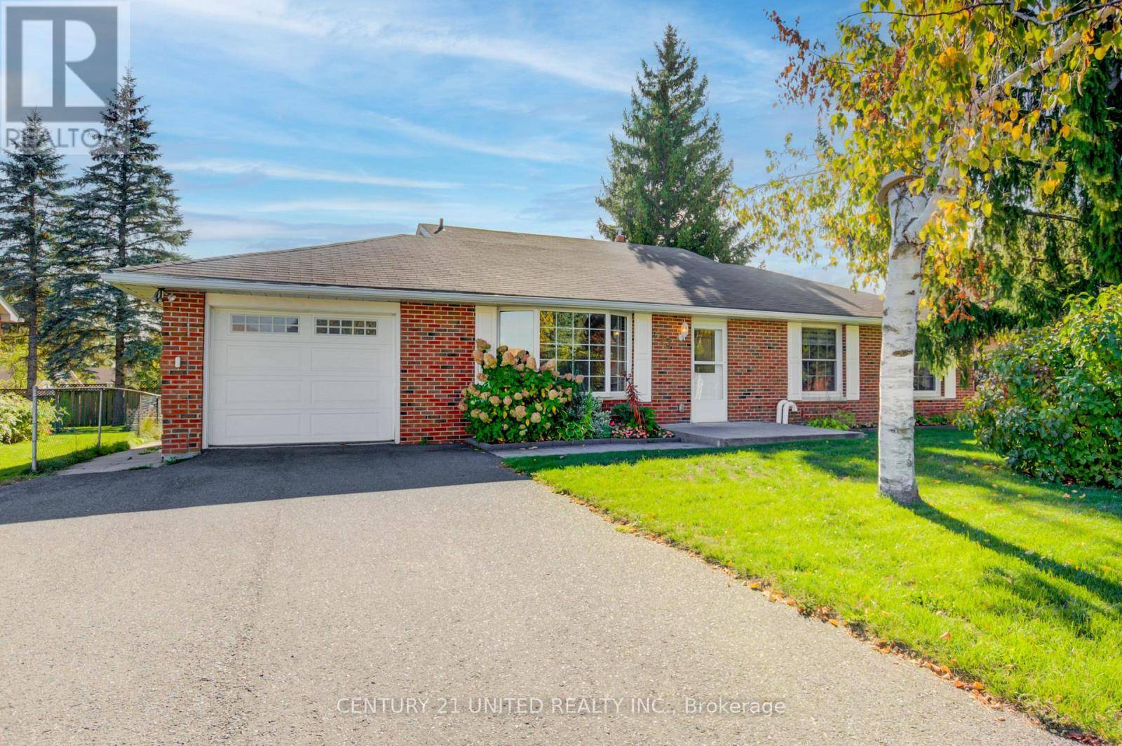 Trent Hills (campbellford), ON K0L1L0,233 MARKET STREET