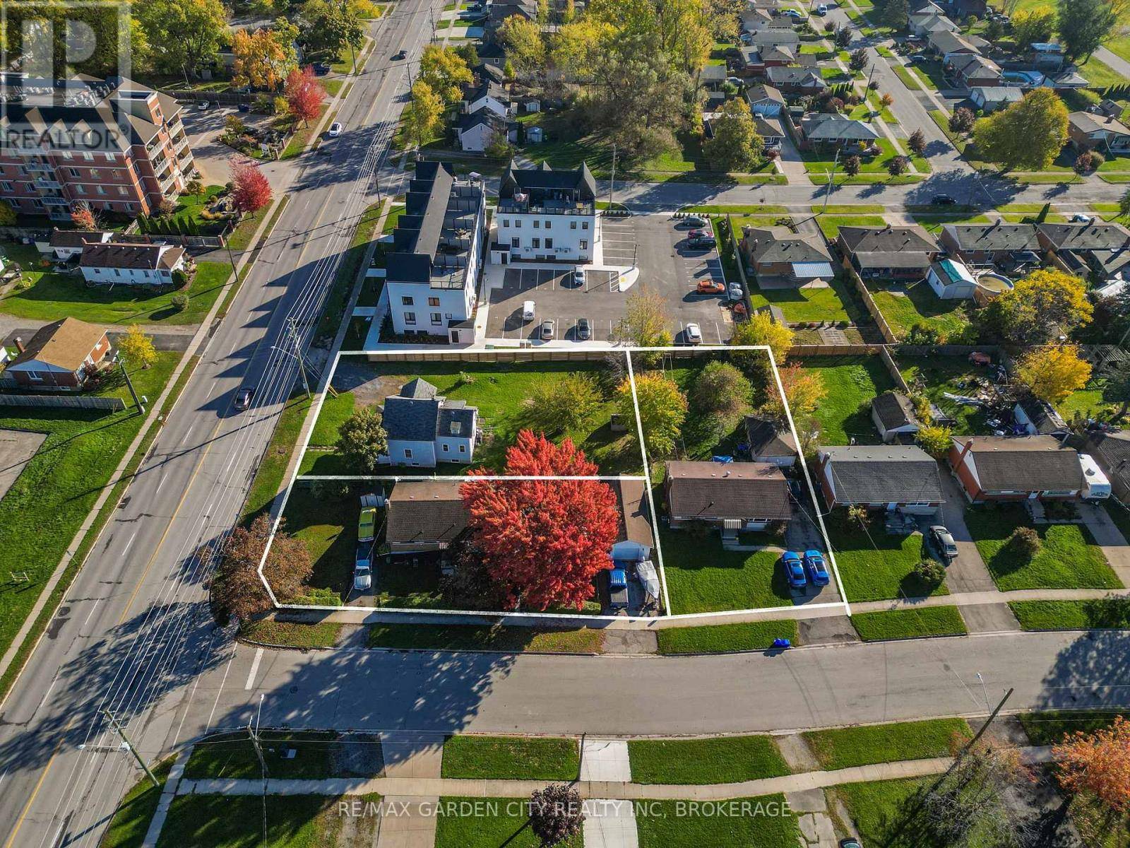 Niagara Falls (oldfield), ON L2G3G4,6560 MCLEOD ROAD