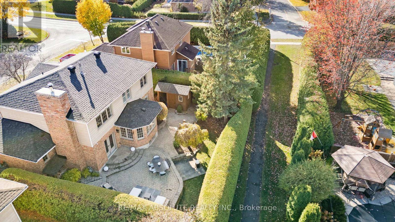 Ottawa, ON K2S1C9,3 BUTTONWOOD TRAIL