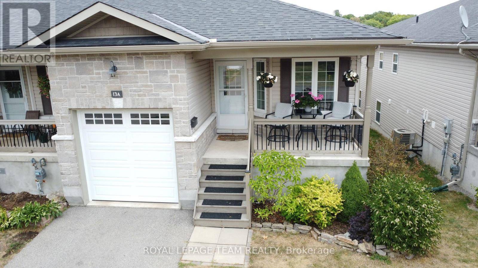 Brockville, ON K6V5S6,13A CENTRE STREET N