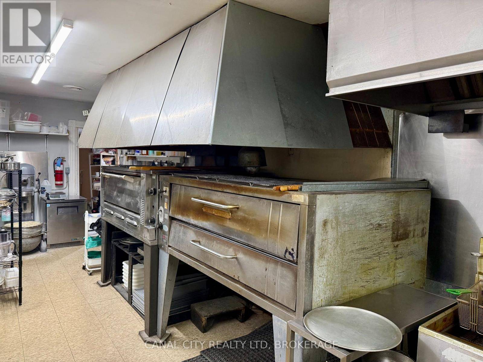 Thorold (thorold Downtown), ON L2V1X5,32 FRONT STREET N