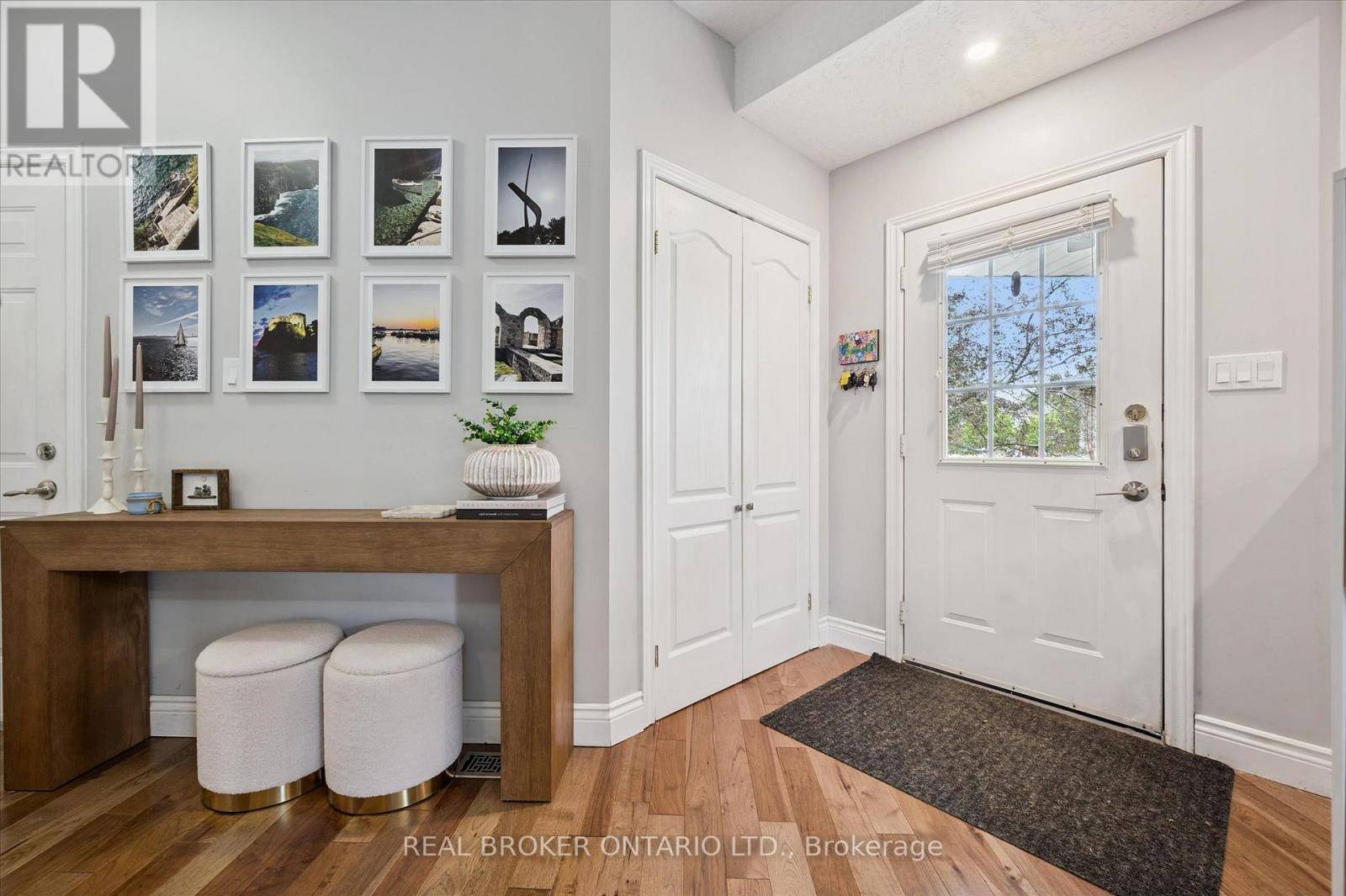 Kitchener, ON N2P2L1,18 PEARWOOD COURT