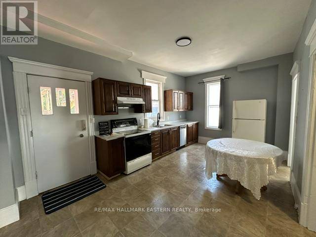 Peterborough (town Ward 3), ON K9J2M6,293 Dalhousie ST #Unit 1