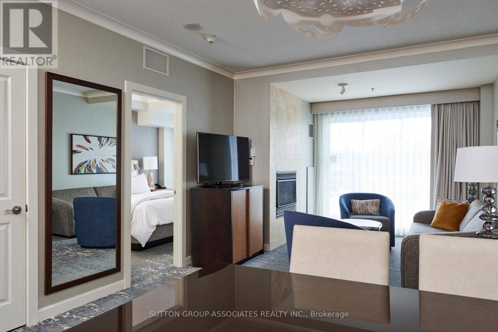 Blue Mountains, ON L9Y0K9,220 Gord Canning DR #304