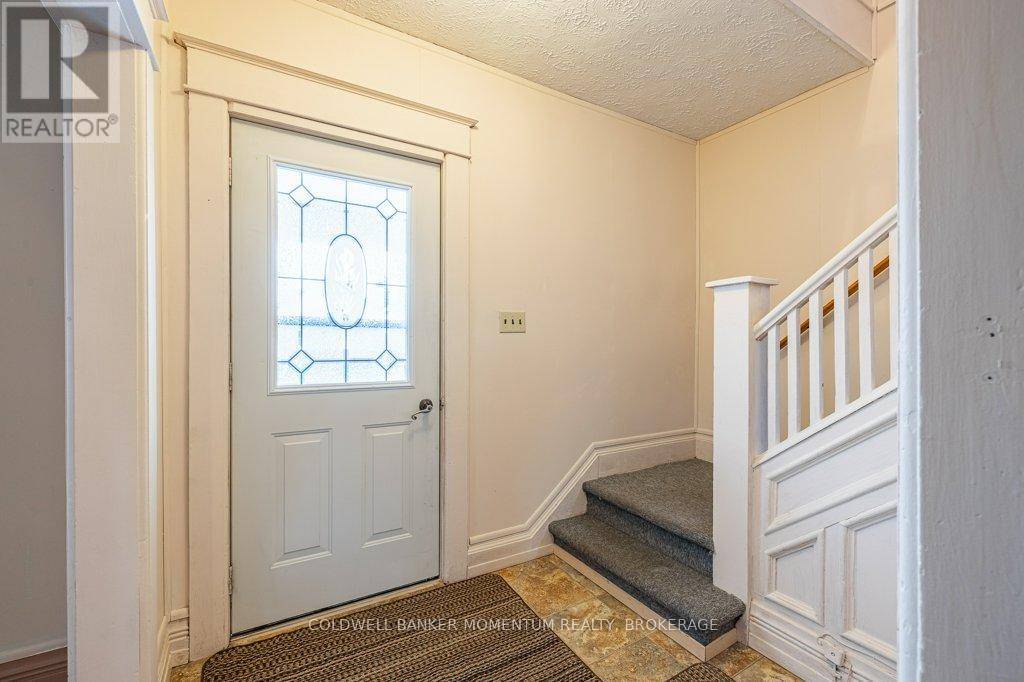 Welland (lincoln/crowland), ON L3B5A7,51 SIXTH STREET