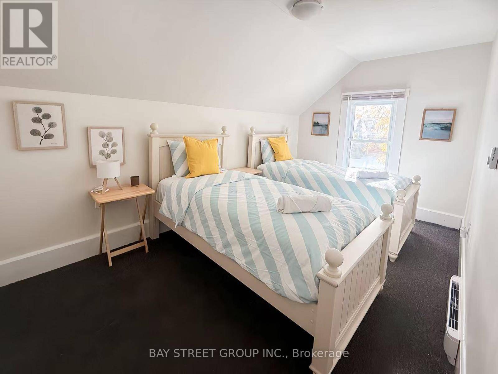 St. Catharines (carlton/bunting), ON L2M4W7,371 CARLTON STREET