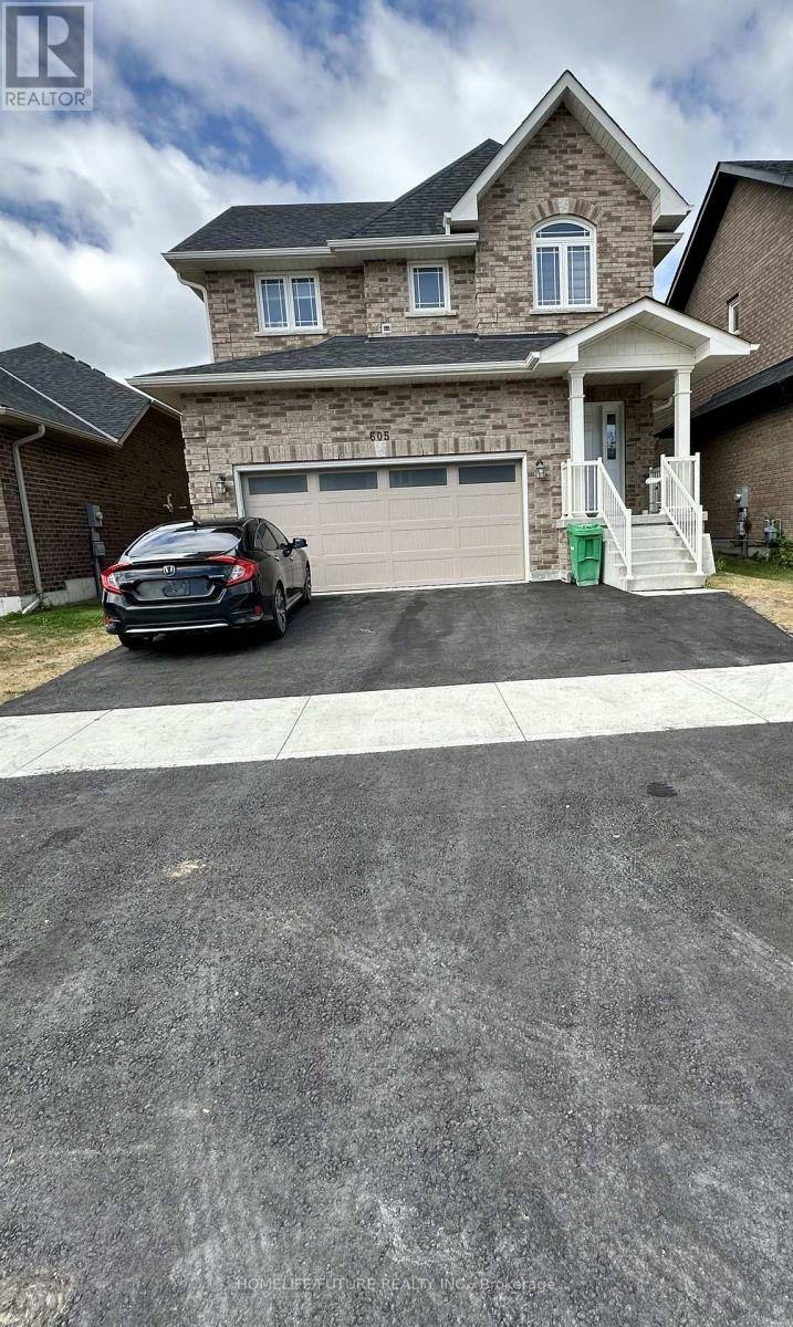 Peterborough (monaghan Ward 2), ON K9J7P4,605 LEMAY GROVE